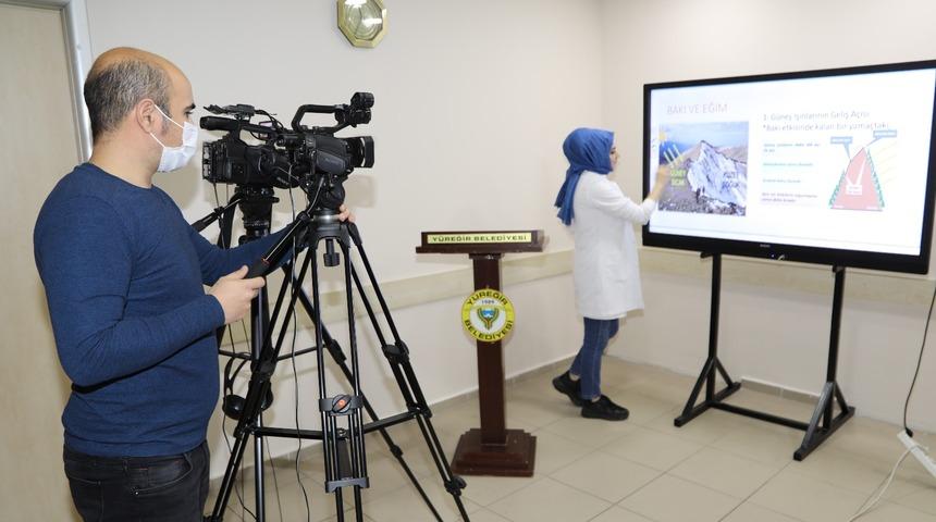 E-Y&uuml;reğitim 2 milyon 500 bin g&ouml;sterime ulaştı