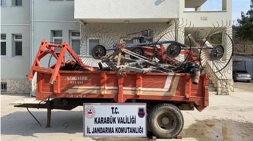 Tarım aletleri &ccedil;alan &uuml;&ccedil; zanlı yakalandı