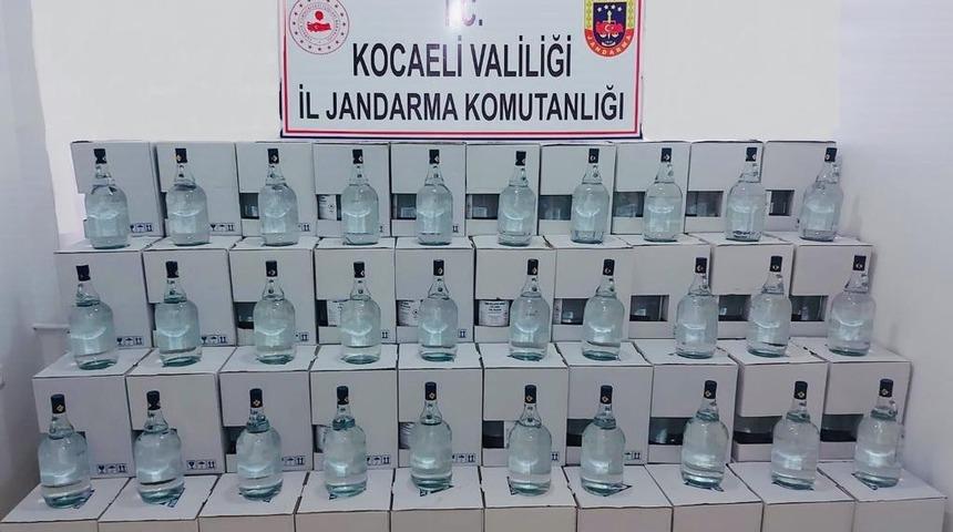 Jandarma operasyonunda 2 bin 500 litre etil alkol ele geçirildi