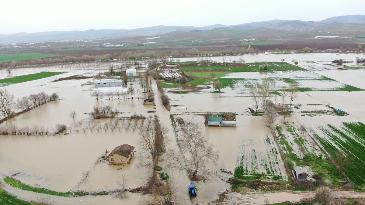 (&Ouml;zel) Bursa&rsquo;da 35 bin d&ouml;n&uuml;m arazi sular altında
