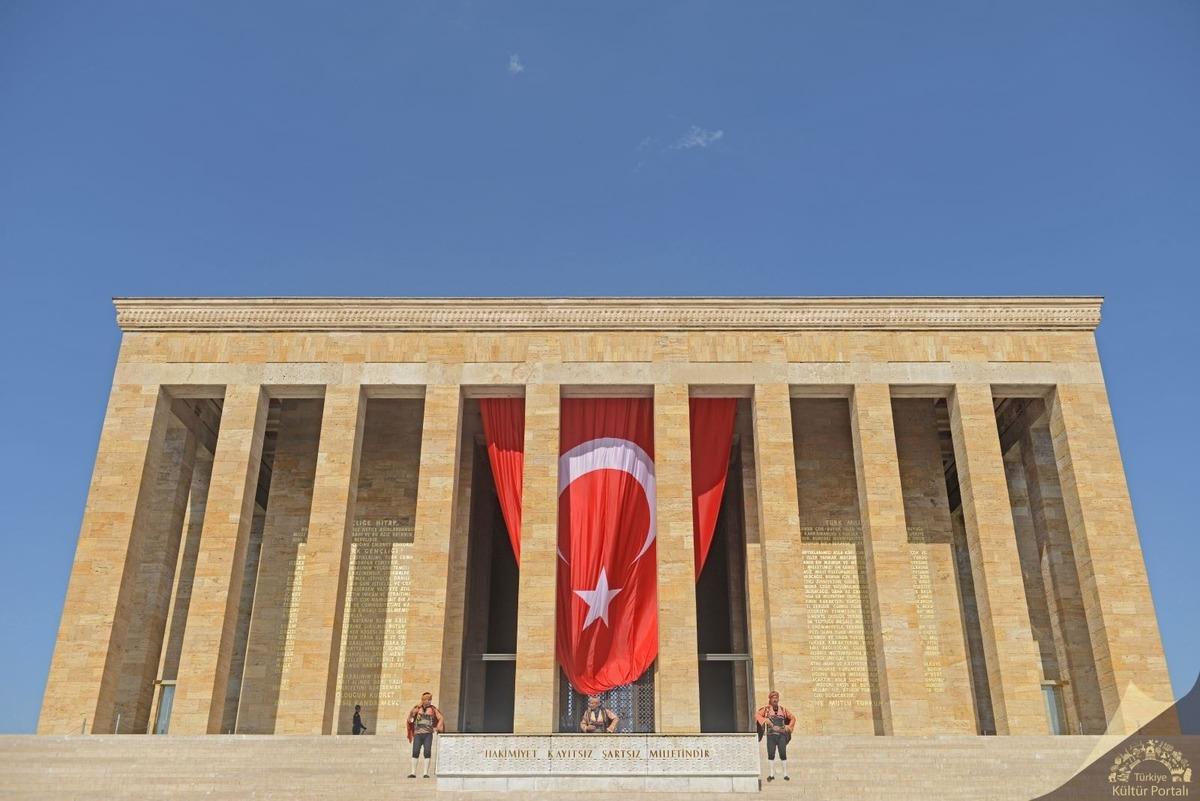 Kuşadası&rsquo;nda Anıtkabir &lsquo;in Şifresi anlatılacak