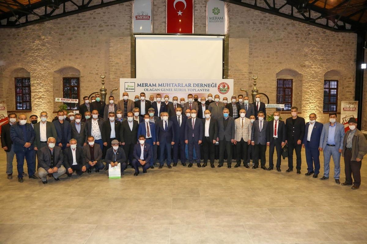 Mustafa Kavuş, &ldquo;Muhtarlarımızla kenetlenmiş b&uuml;y&uuml;k bir aileyiz&rdquo;