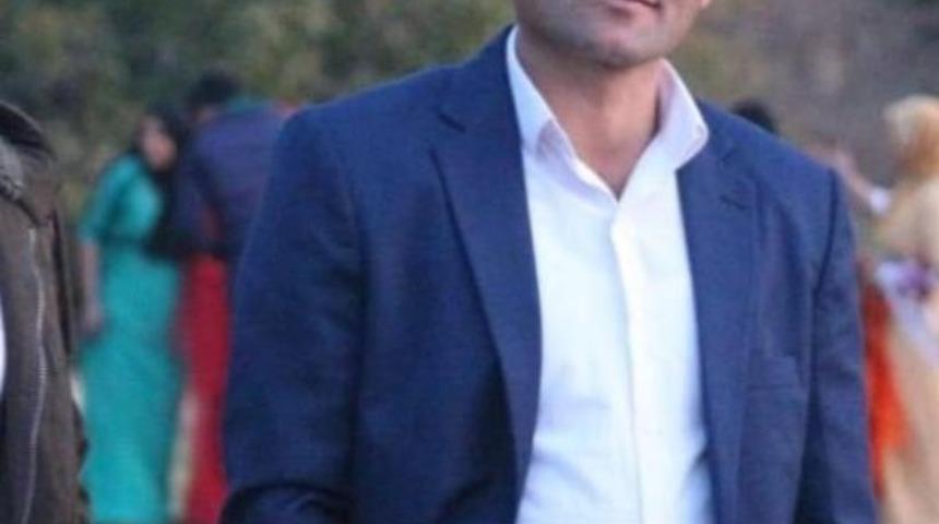 Kestiği ağacın altında kalan kişi hayatını kaybetti