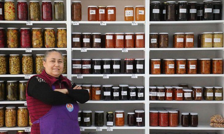 Pazarda tezgah açarak başladı, şimdi iş yeri sahibi oldu G2