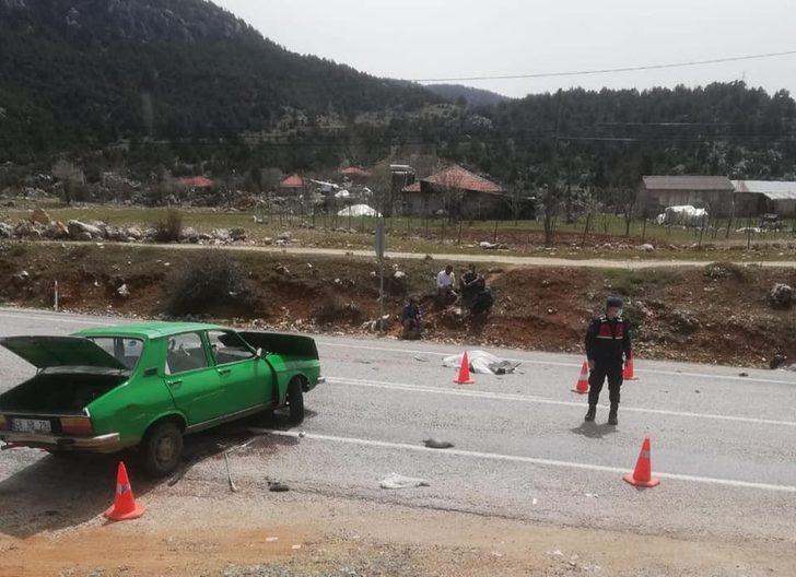 Seydikemer’de otomobil, tırla çarpıştı: 1 ölü G2