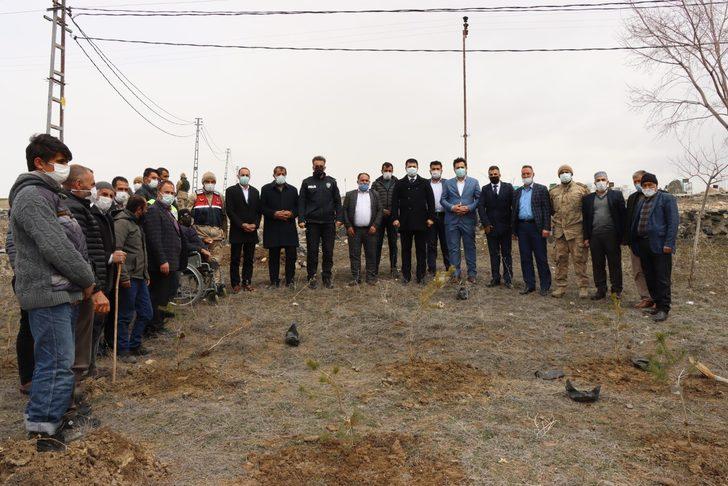 Çat’ta Yavi Şehitleri için 33 fidan dikildi G2