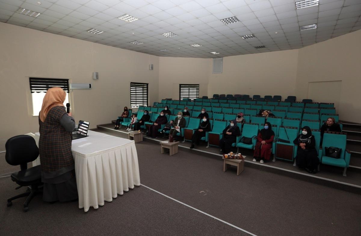 Van B&uuml;y&uuml;kşehir Belediyesinden &lsquo;Otizm&rsquo; konulu seminer