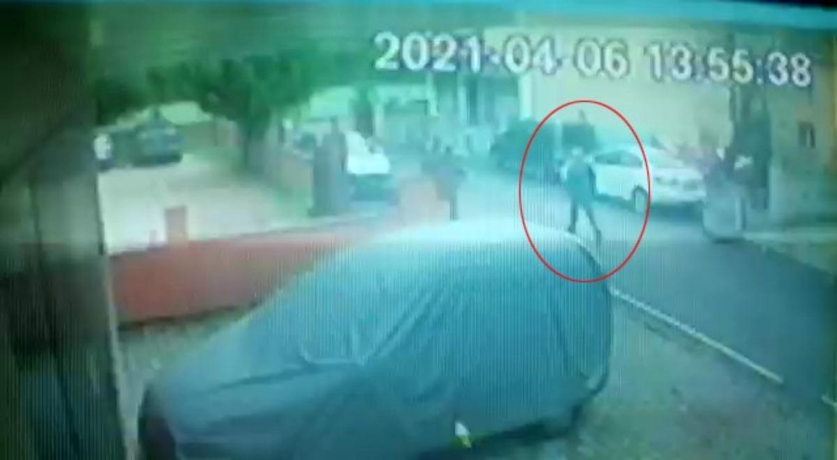 (&Ouml;zel) Kartal&rsquo;da avukatlık b&uuml;rosunda akrabalarına kurşun yağdıran şahsın ka&ccedil;ma anı kamerada