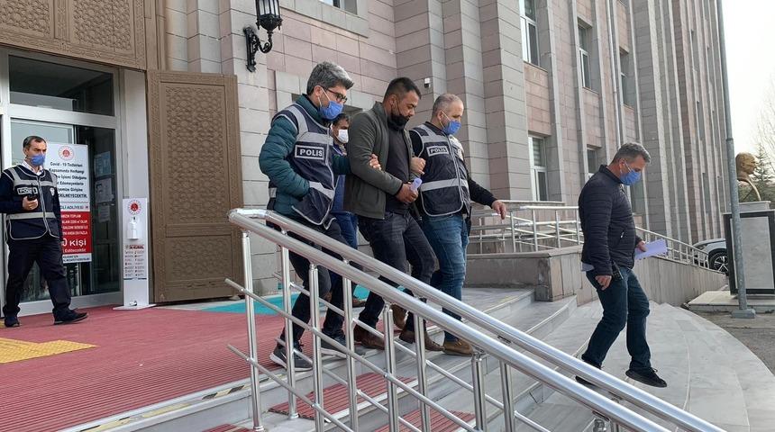 Kayınpederini &ouml;ld&uuml;ren damat tutuklandı