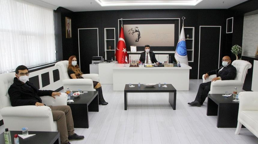 Sağlıkçılardan Rektör Karacoşkun’a tebrik ziyareti