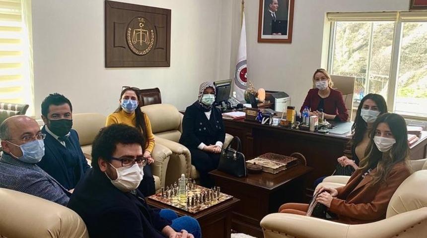 İskilip Cumhuriyet Başsavcılığından avukatlara &ccedil;i&ccedil;ek