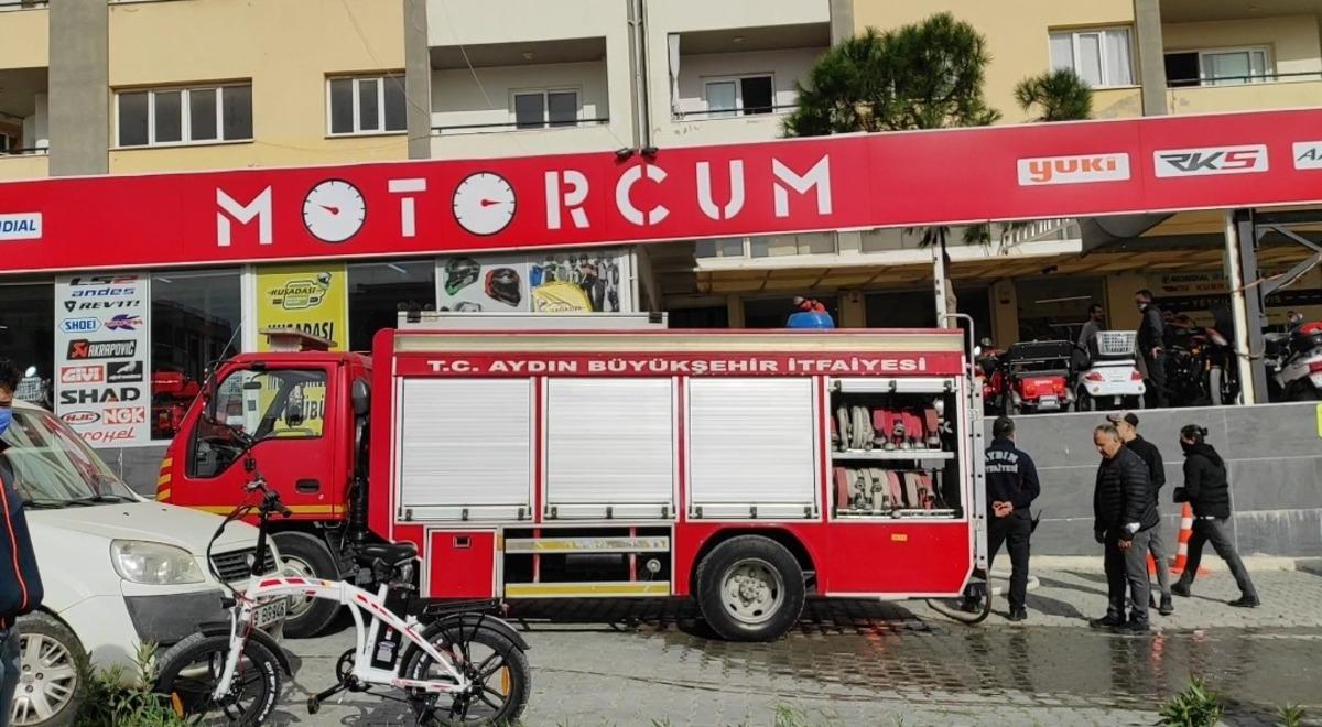 Kuşadası&rsquo;ndaki ev yangını korkuttu