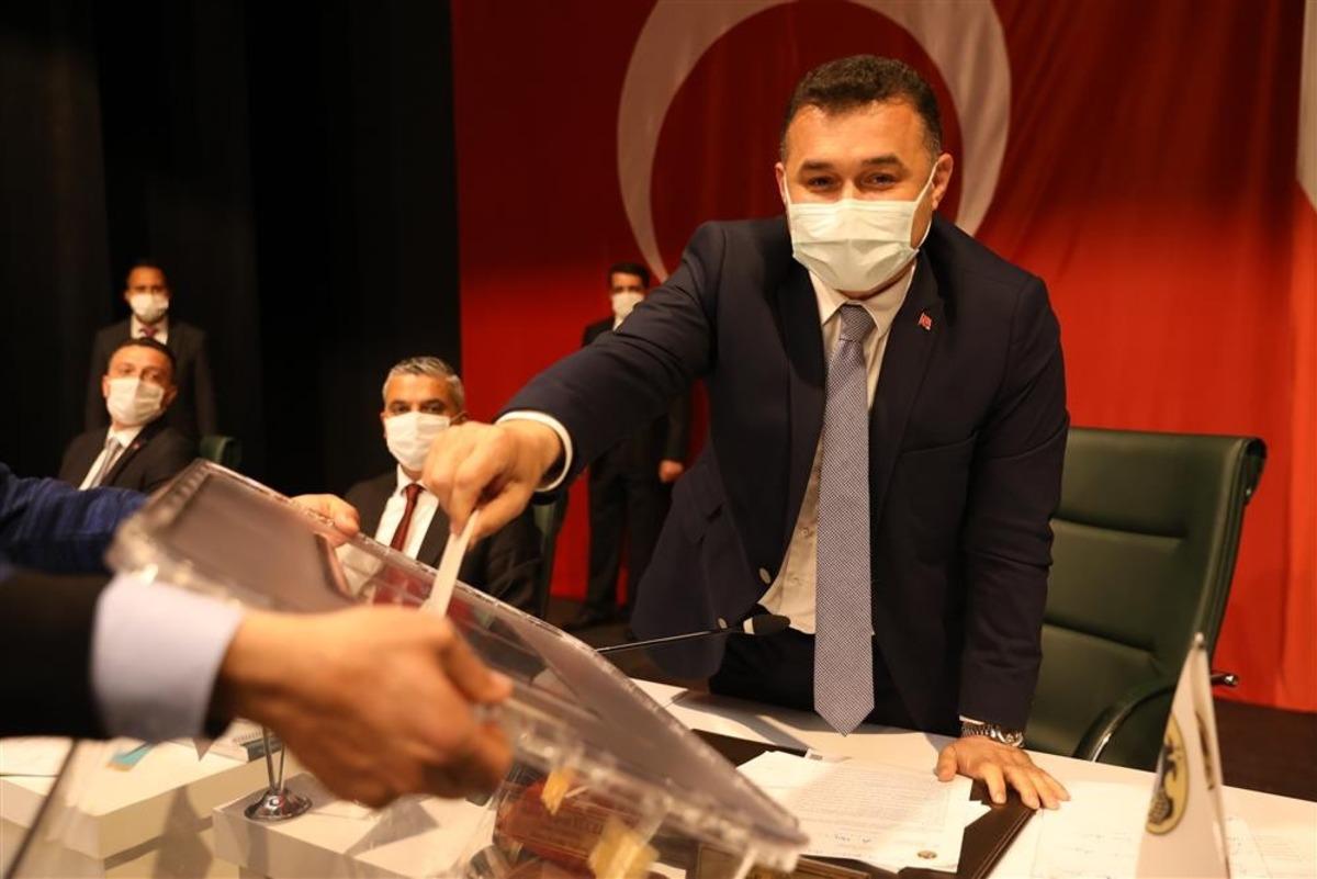 Alanya Belediyesi&rsquo;nin faaliyet raporu meclisten ge&ccedil;ti
