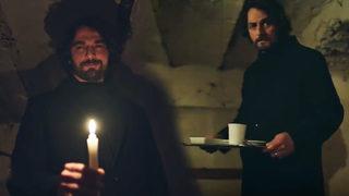 Masumlar Apartmanı 28. son bölüm final sahnesi sosyal medyayı salladı! Han kazan dairesinde kimi saklıyor?