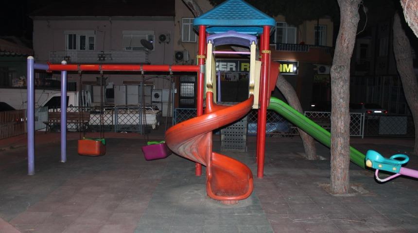 Manisa'da, 6 yaşındaki Eymen'in başına 'yorgun mermi' isabet etti