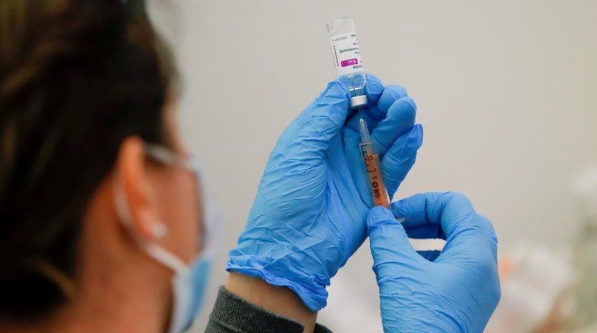 Covid aşısı: İngiltere'de Oxford-AstraZeneca aşısının &ccedil;ocuklarda denenmesi durduruldu