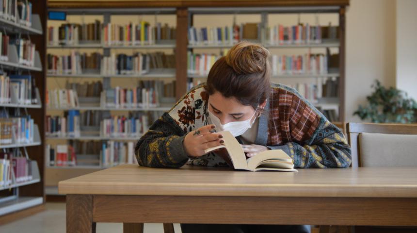’Özlenen Koku’ fotoğrafıyla ikincilik ödülünün sahibi oldu