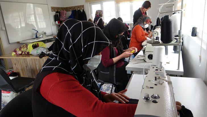 (Özel) Vanlı kadınlar ADEM ile sosyalleşiyorlar G2