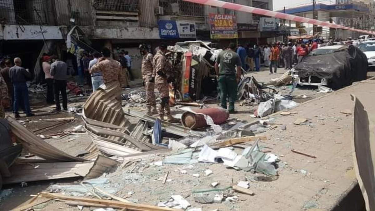 Pakistan&rsquo;da patlama: 3 &ouml;l&uuml;, 6 yaralı