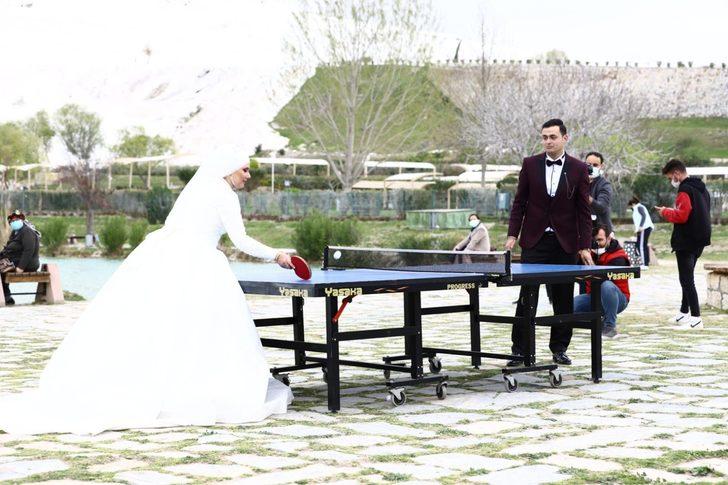 Gelin damat Pamukkale’de masa tenisinde yarıştı G2