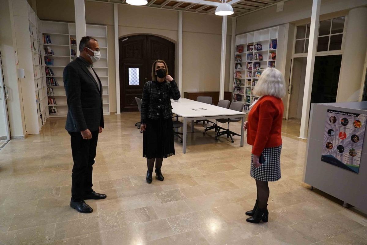 Vali Becel, Kapadokya &Uuml;niversitesi Ağız ve Diş Sağlığı Merkezini ziyaret etti