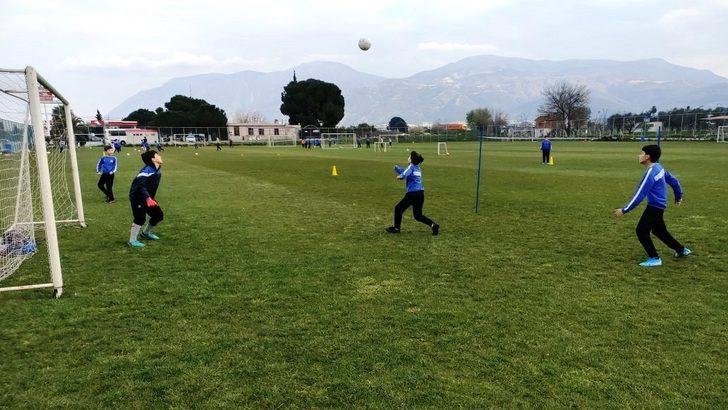 Yunusemre Belediyespor altyapısı doludizgin G5