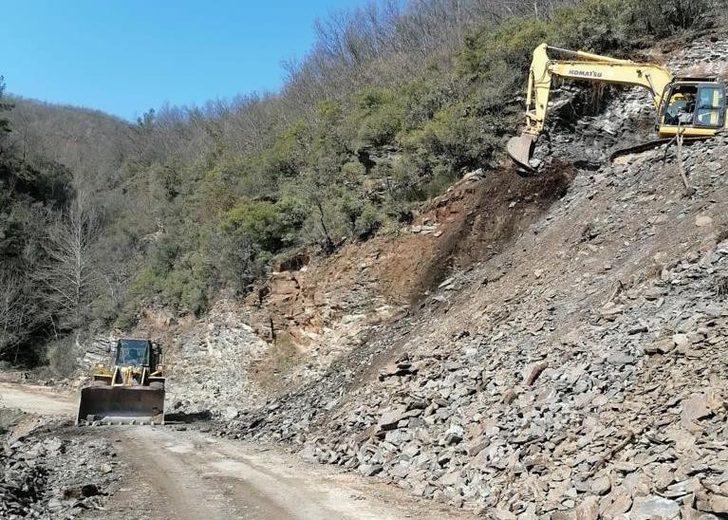 Turgutlu’da 15 mahallenin kullandığı güzergahtaki yol genişletiliyor G2