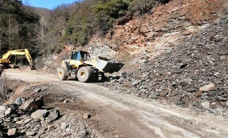 Turgutlu’da 15 mahallenin kullandığı güzergahtaki yol genişletiliyor G3