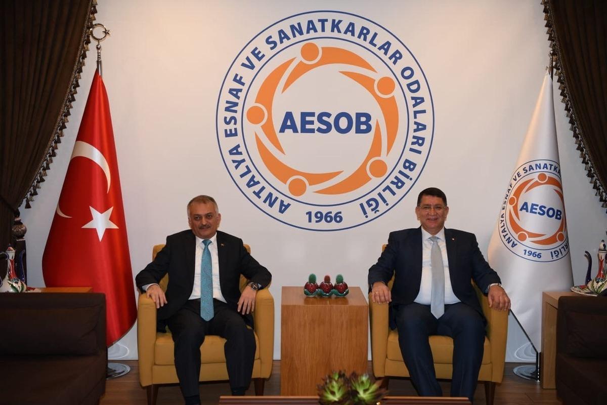 Vali Yazıcı: &ldquo;Pandemi herkesi psikolojik, sosyolojik, ekonomik olarak yordu"