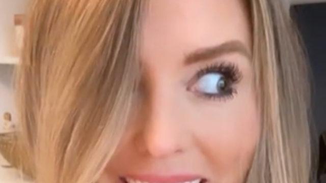 Sabah aynaya bakınca dehşete düştü! Saçlarıyla gizledi, sonunda gerçeği gösterdi