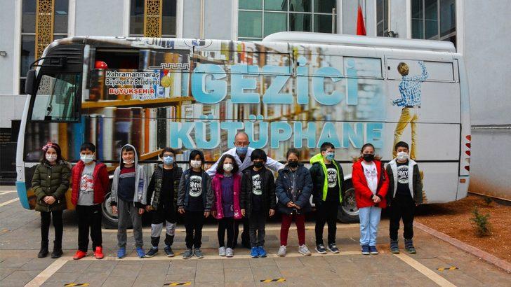 Gezici kütüphane okuma yolculuğunda G2