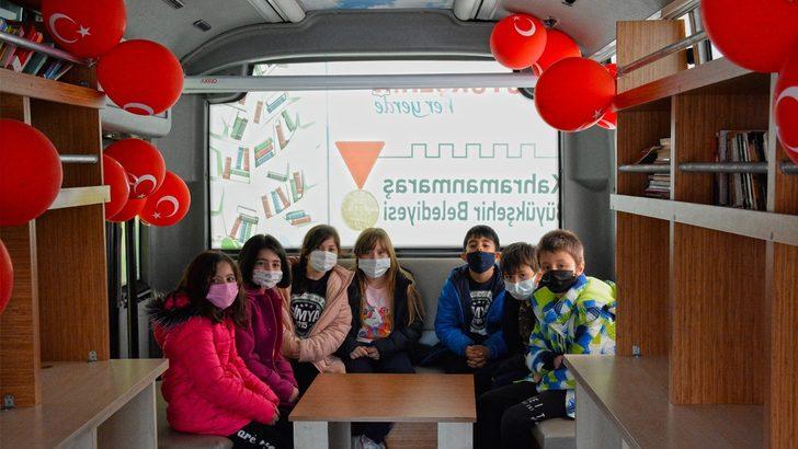 Gezici kütüphane okuma yolculuğunda G3