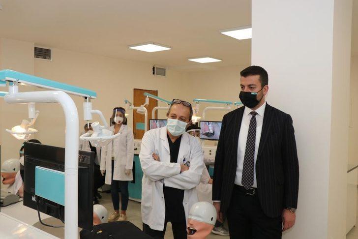 Ürgüp Belediye Başkanı Aktürk, Diş Hekimliği Fakültesini ziyaret etti G2