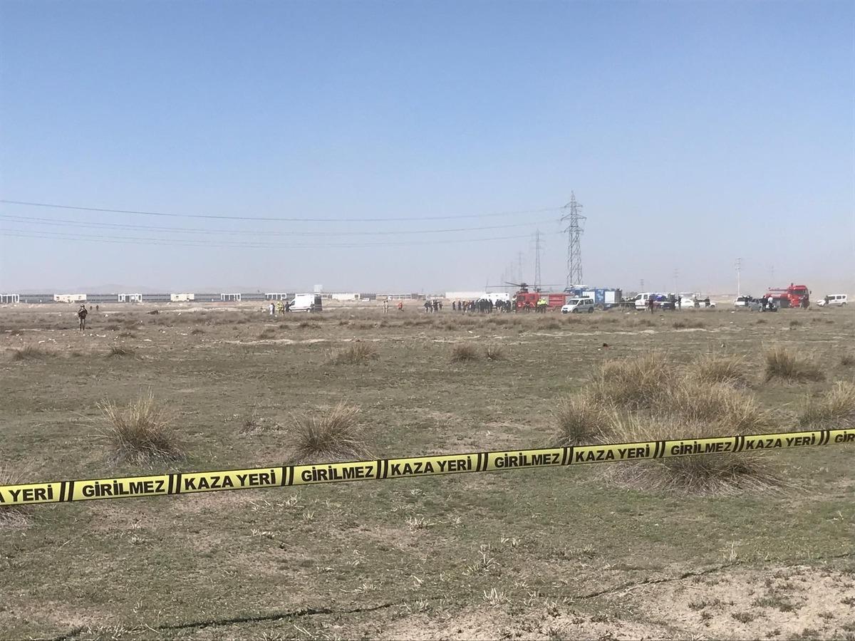 Konya&rsquo;da savaş u&ccedil;ağı d&uuml;şt&uuml;. Olay yerine &ccedil;ok sayıda polis, ambulans, itfaiye ve AFAD ekipleri sevk edildi.