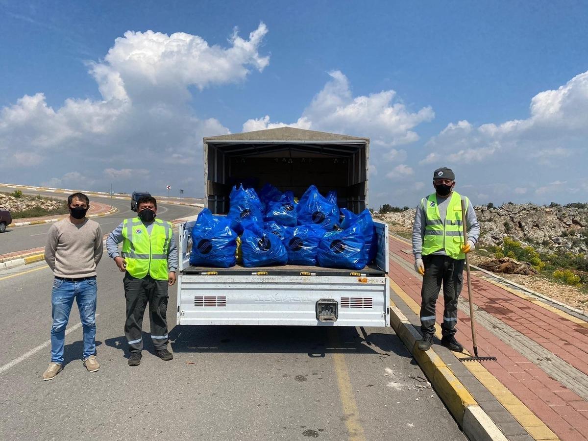 Masa Dağı&rsquo;nda g&ouml;n&uuml;ll&uuml; temizlik