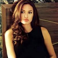 Angelina Jolie geri d&ouml;n&uuml;yor! Yeni filminden ilk kare