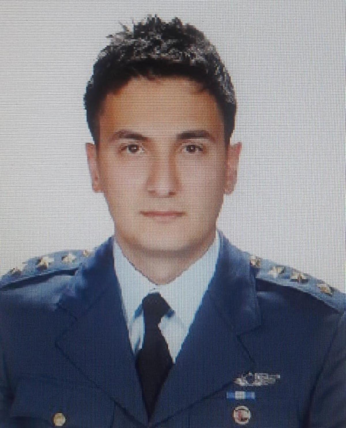 Konya&rsquo;da d&uuml;şen u&ccedil;ağın pilotu Y&uuml;zbaşı Burak Gen&ccedil;celep şehit oldu