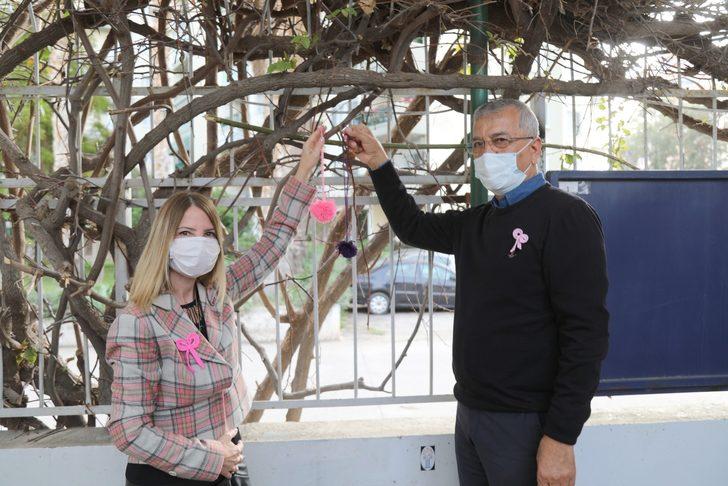 Ağaçlara ponpon asarak kanserde erken teşhise dikkat çektiler G3