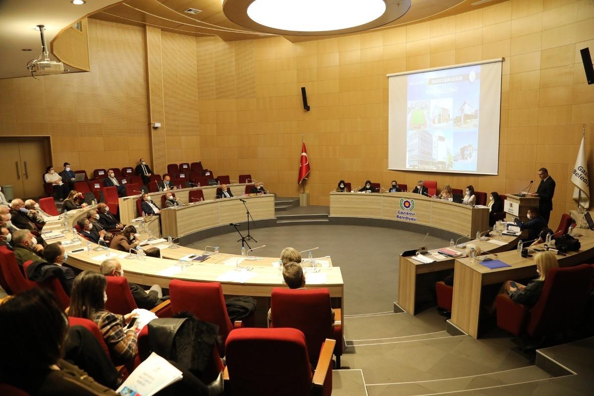 Başkan Arda: "Olumsuzluklara rağmen ayakları yere basan bir belediye oluşturduk"