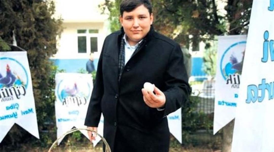 &Ccedil;iftlik Bank'ın Tosun'u dizi mi oluyor? &Ccedil;iftlik Bank Mehmet Aydın'ın hikayesi Exxen'de!