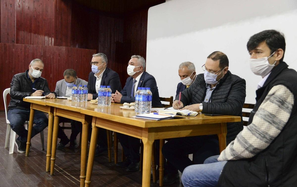 Aydın B&uuml;y&uuml;kşehir Belediyesi Sultanhisarlı muhtarlarla bir araya geldi