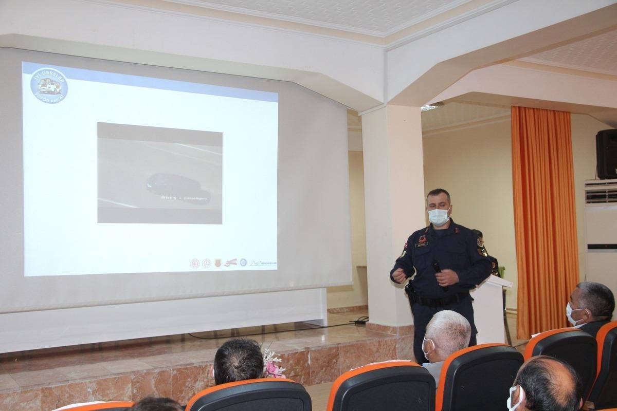 Okul servis s&uuml;r&uuml;c&uuml;lerine eğitim verildi