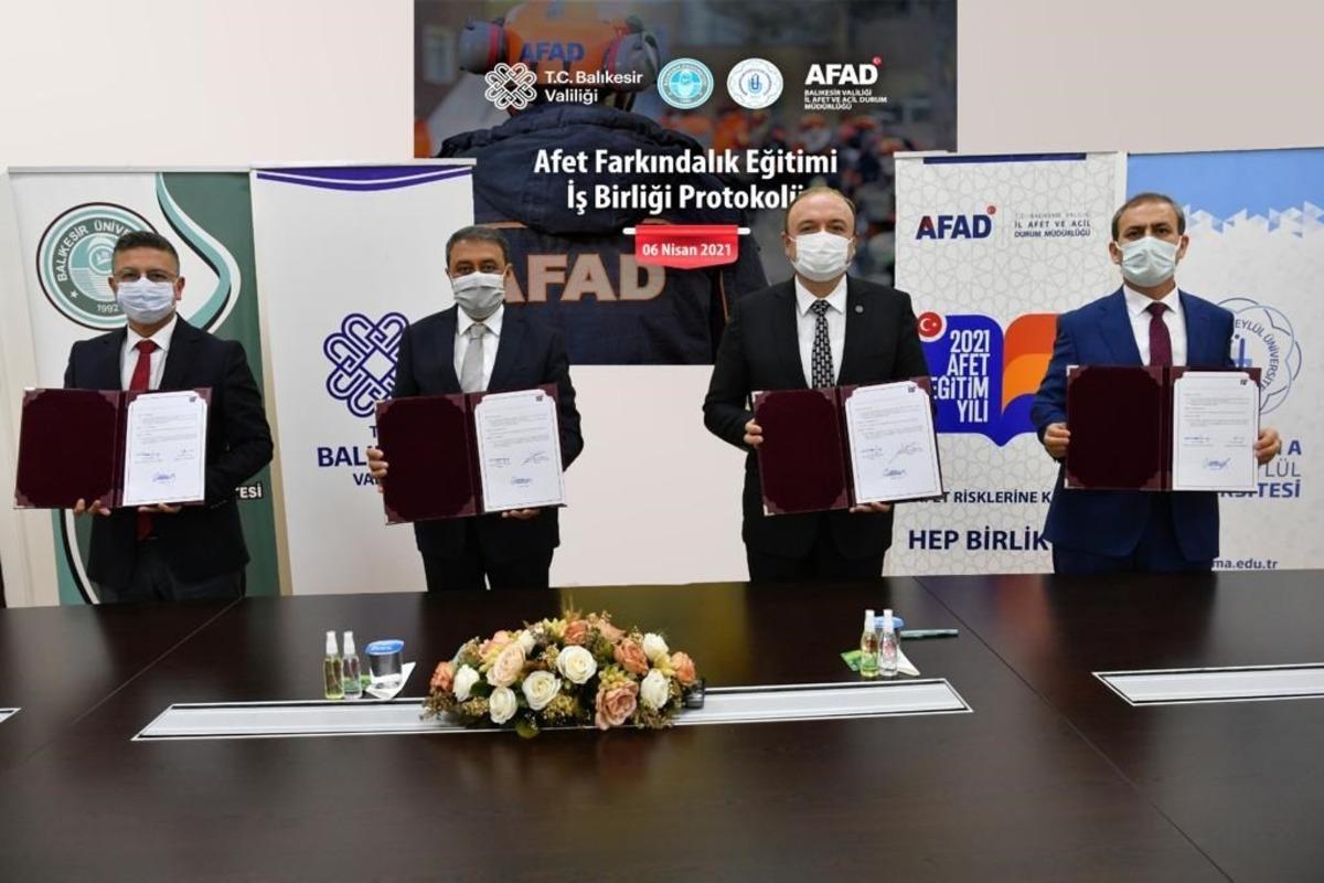Balıkesir&rsquo;de AFAD eğitimi &uuml;niversitelerde de verilecek