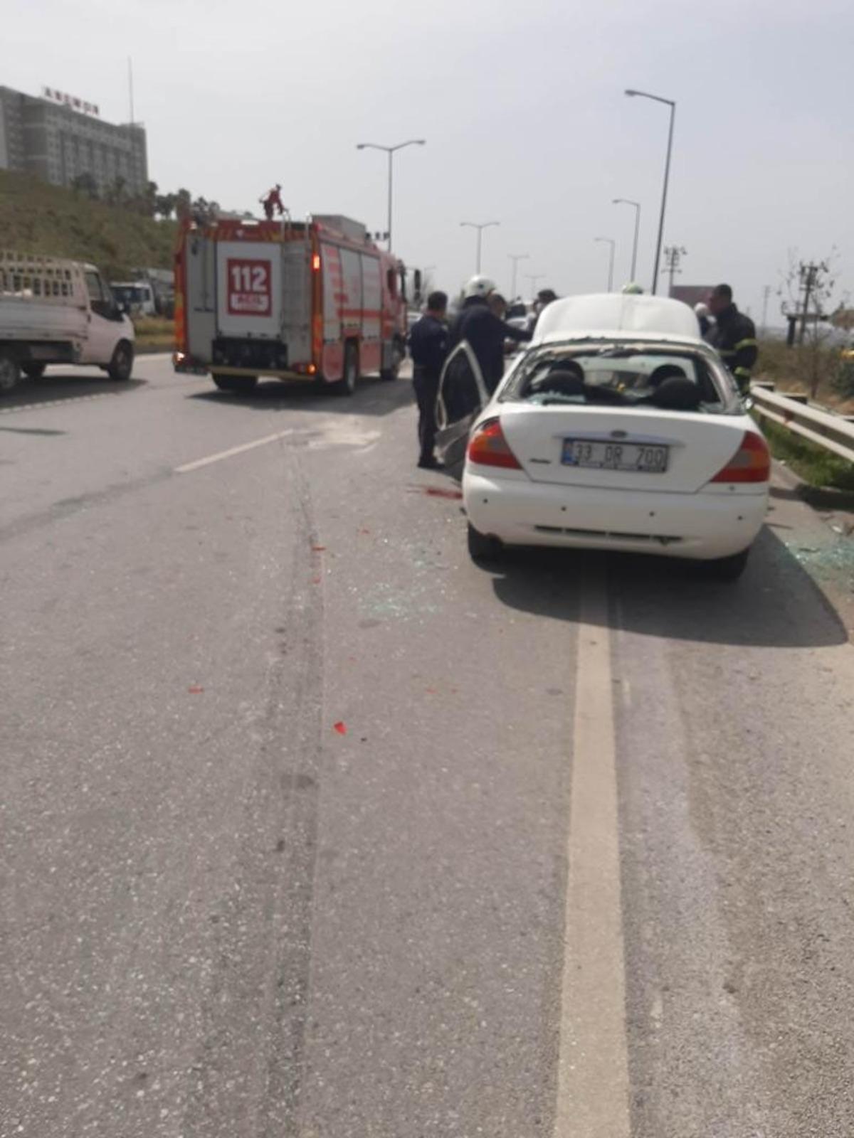 Hatay&rsquo;da beton mikseri otomobile &ccedil;arptı: 1 &ouml;l&uuml;