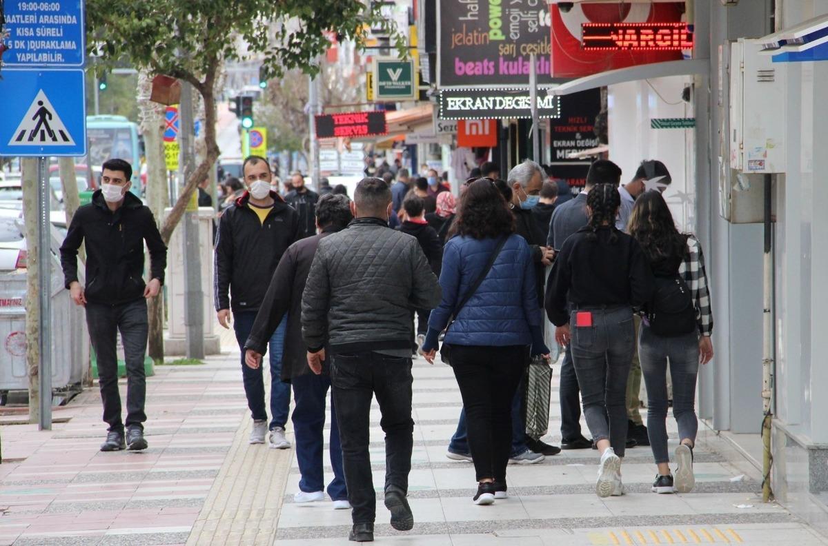 Manisalılar İzmir&rsquo;e, İzmirliler Manisa&rsquo;ya