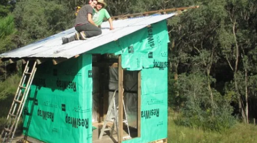 Parasız doğal bir hayat yaşayan çift: Rachel Newby ve Liam Culbertson’un hikayesi