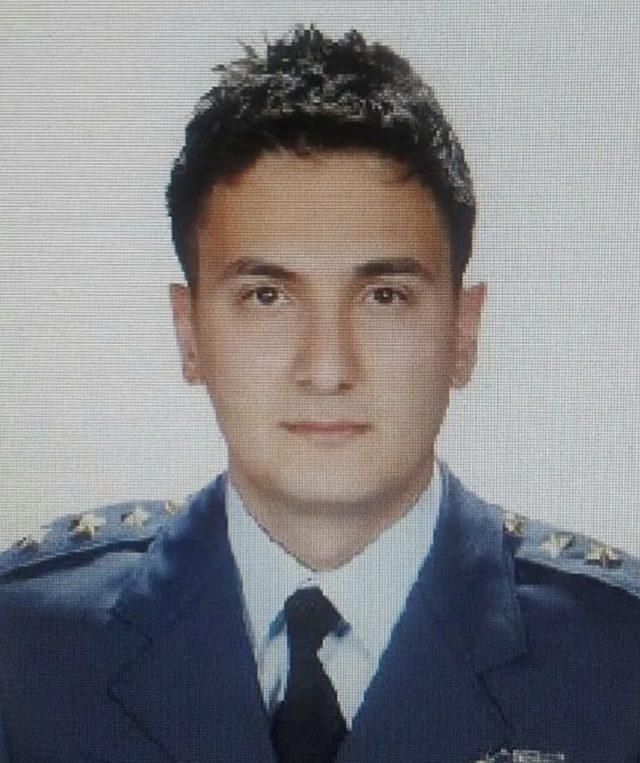 Kazada 38 yaşındaki Pilot Yüzbaşı Burak Gençcelep şehit düştü.