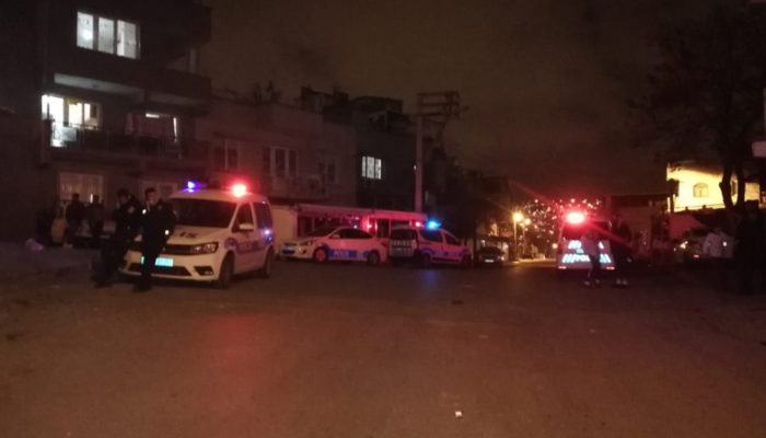 İzmir’de sokak ortasında silahlı çatışma: 6 yaralı