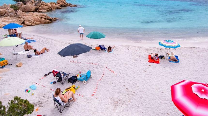 İtalya&rsquo;da turizm sezonunu kurtarmak i&ccedil;in 'Covidsiz ada' planı