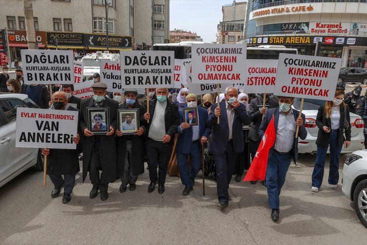 Diyarbakır annelerinden çocukları dağa kaçırılan Vanlı ailelere destek G5